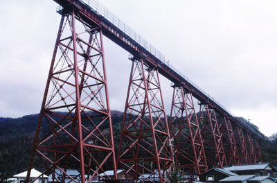 ]S amarube viaduct